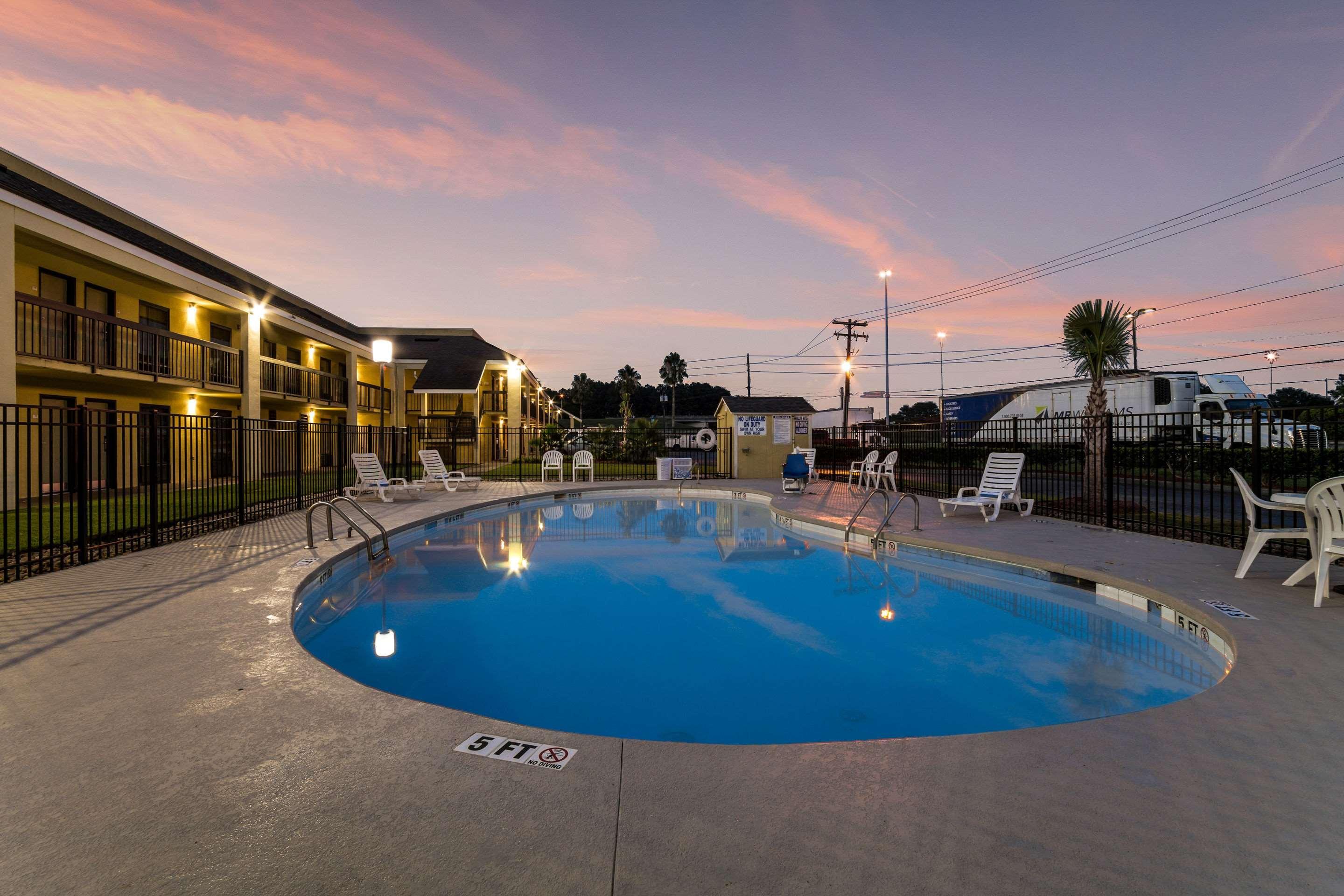 Quality Inn Coliseum North Charleston Esterno foto