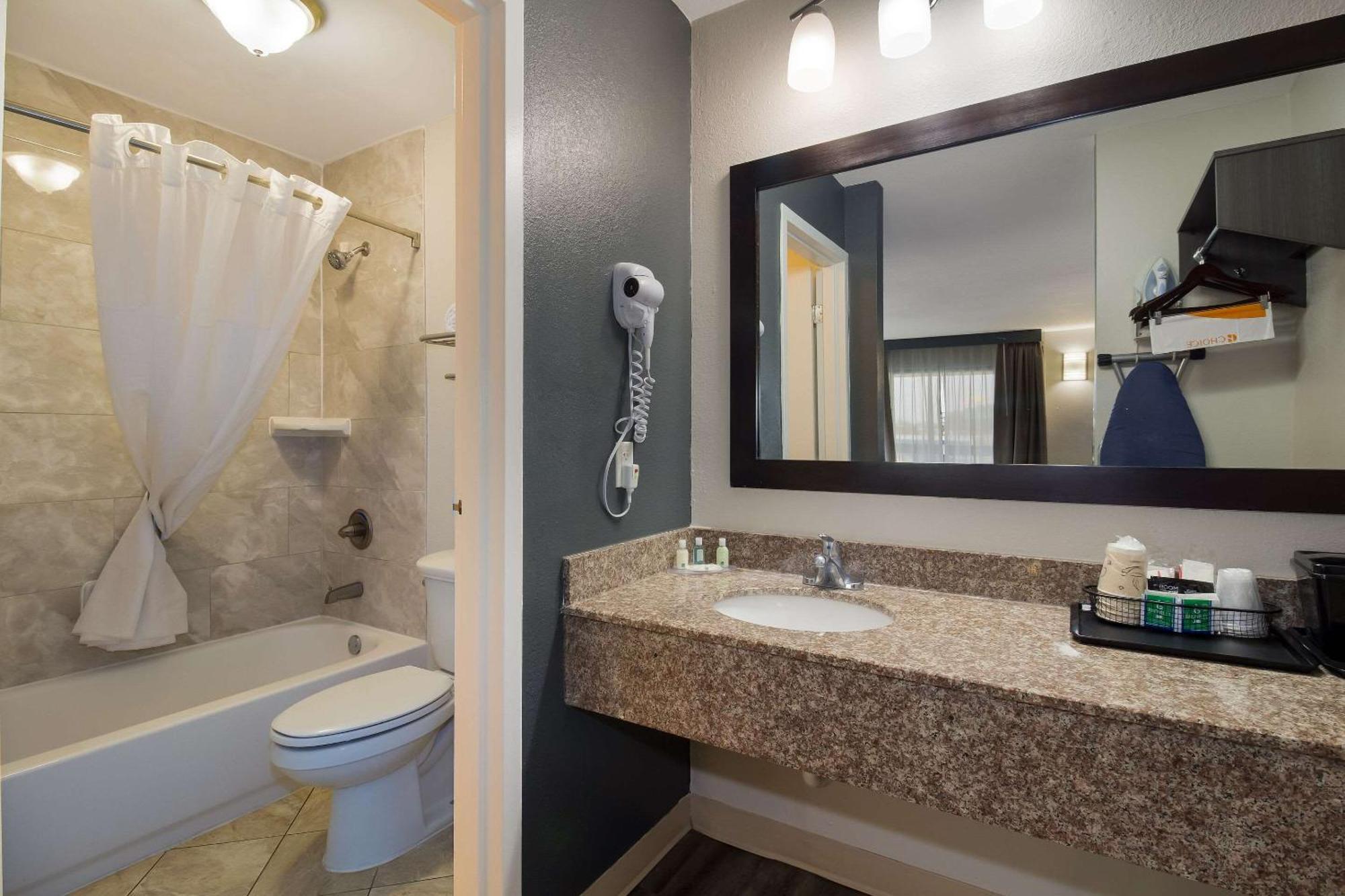 Quality Inn Coliseum North Charleston Esterno foto